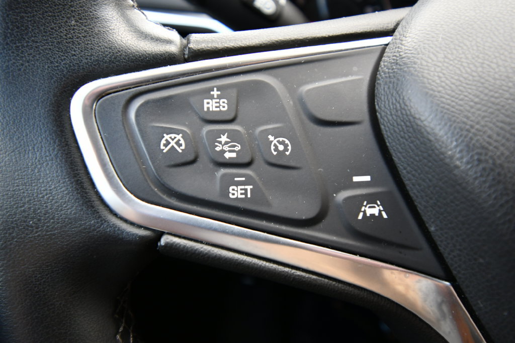 Used 2023 Chevrolet Equinox LT AWD/4WD image 22