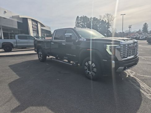 New 2026 GMC Sierra 2500 Denali w/ Technology Package AWD/4WD image 19
