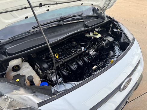 Used 2015 Ford Transit Connect XL image 27