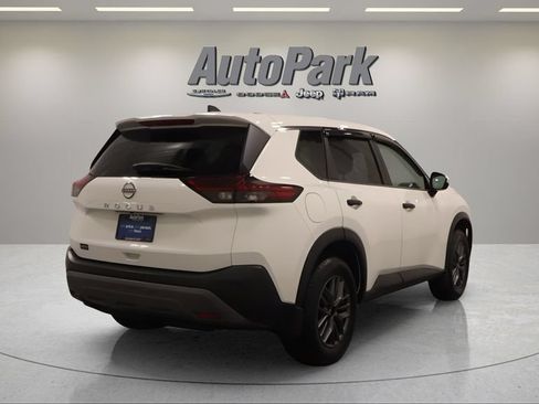 Used 2022 Nissan Rogue S FWD image 9