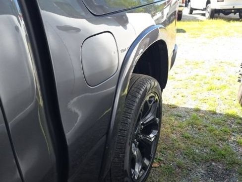 Used 2023 RAM 1500 Limited AWD/4WD image 5