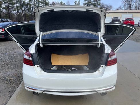 Used 2017 Honda Accord Sport image 11