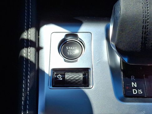 Used 2025 Jaguar F-PACE R-Dynamic S image 29