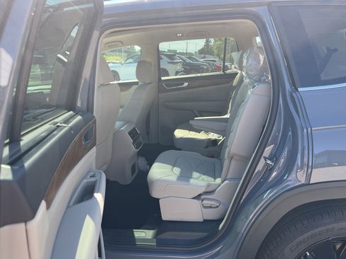 New 2026 Volkswagen Atlas SE FWD image 23