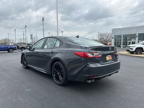 New 2026 Toyota Camry SE image 5