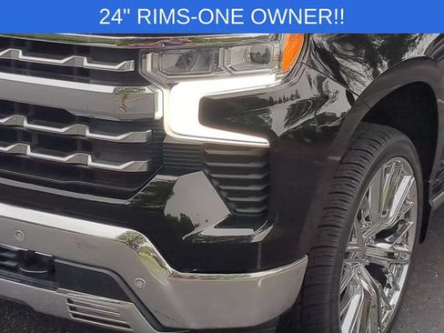 Used 2022 Chevrolet Silverado 1500 LTZ AWD/4WD image 9