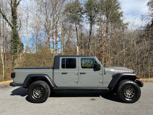 Used 2021 Jeep Gladiator Mojave image 5