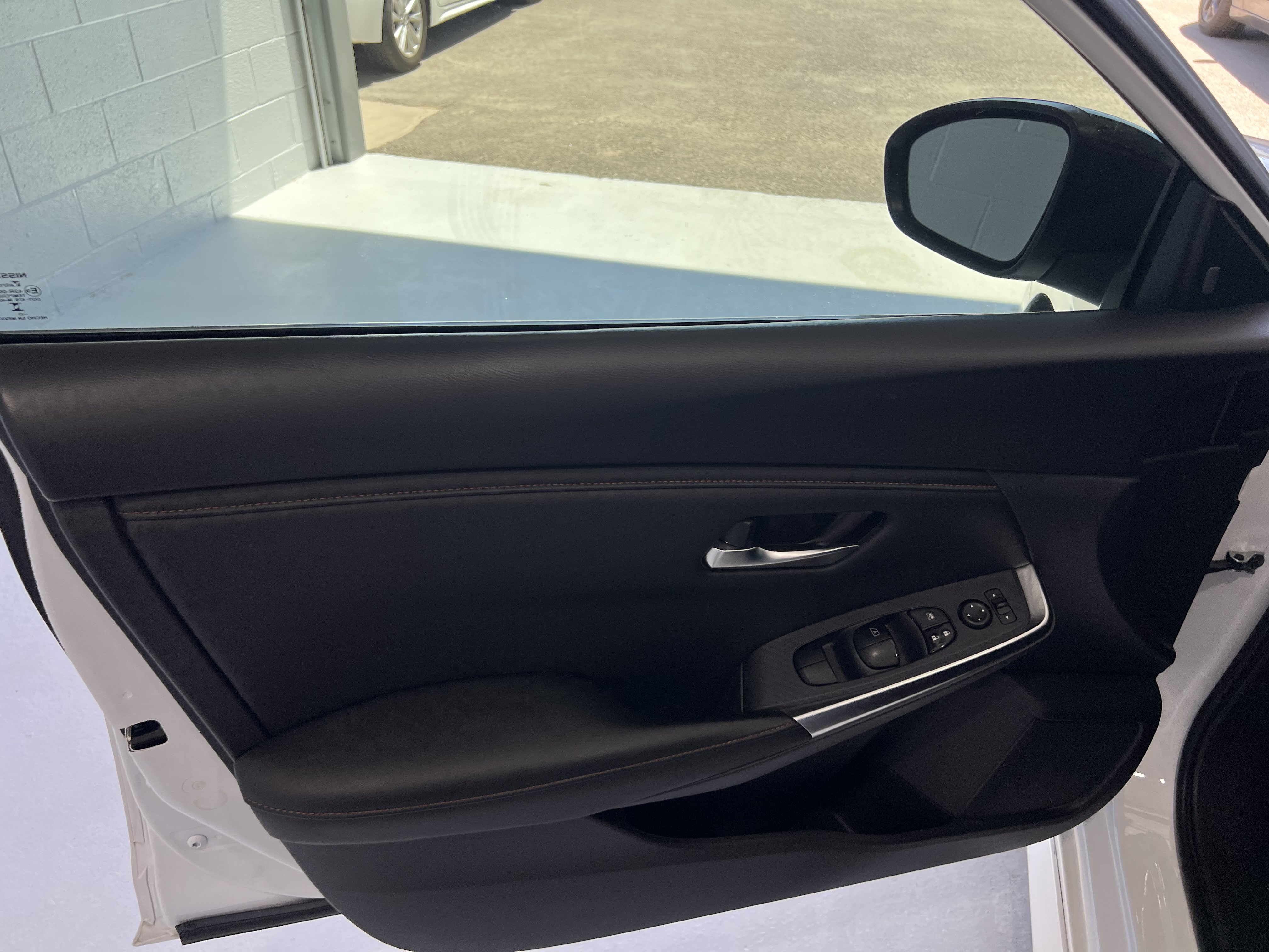 Used 2023 Nissan Sentra SR FWD image 19