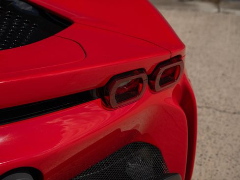 Used 2024 Ferrari SF90 Spider AWD/4WD image 27
