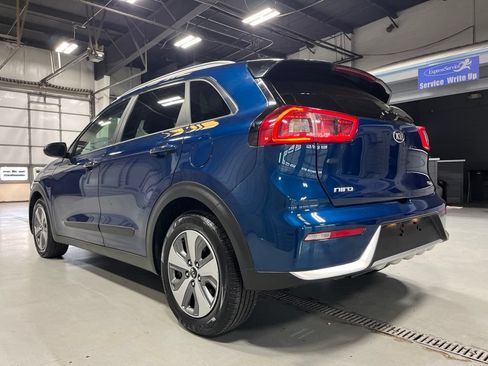 Used 2019 Kia Niro LX FWD image 5