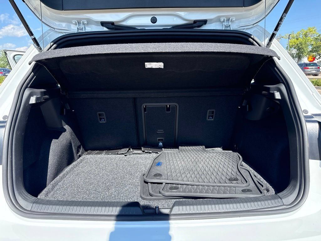 Certified 2026 Volkswagen Golf AWD/4WD image 26