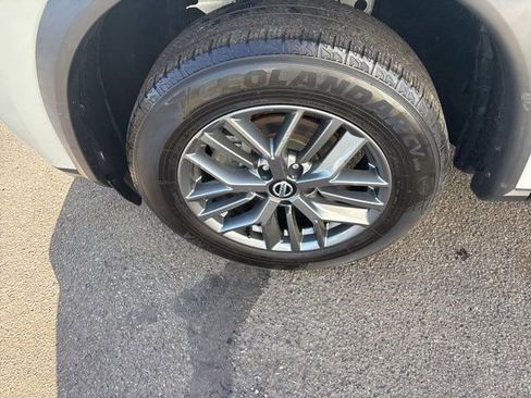 Used 2021 Nissan Rogue S FWD image 43