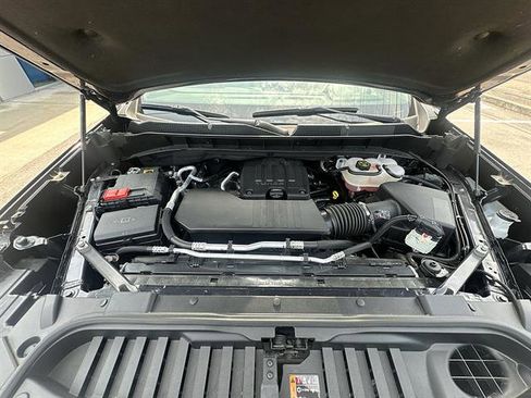 Certified 2024 Chevrolet Silverado 1500 LT AWD/4WD image 31