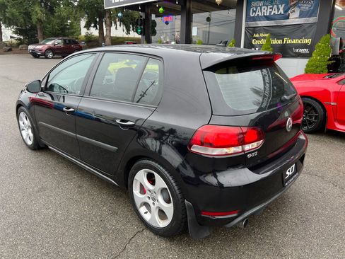 Used 2010 Volkswagen GTI 4-Door image 3
