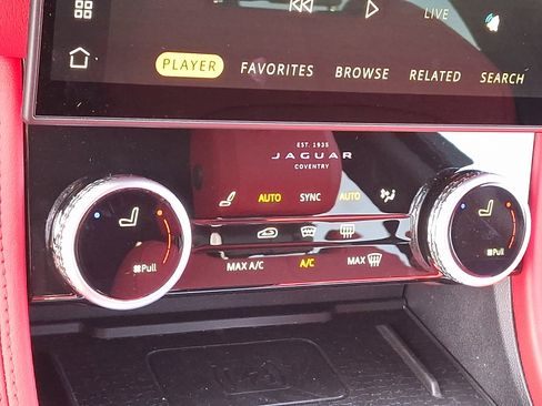 Used 2026 Jaguar F-PACE R-Dynamic S AWD/4WD image 19