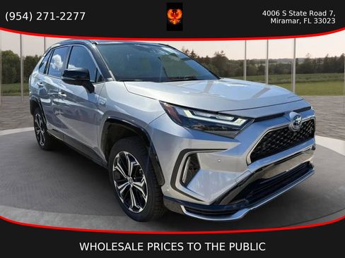 Used 2024 Toyota RAV4 XSE w/ Premium Package AWD/4WD image 2