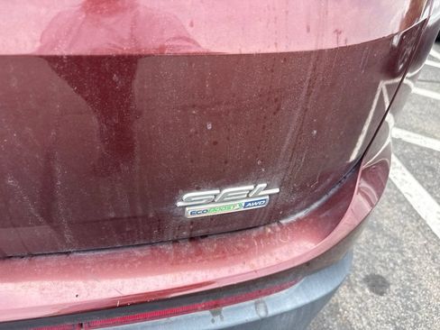 Used 2016 Ford Edge SEL w/ Equipment Group 201A AWD/4WD image 6
