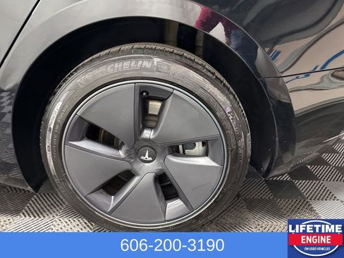 Used 2023 Tesla Model 3 Standard Range image 10