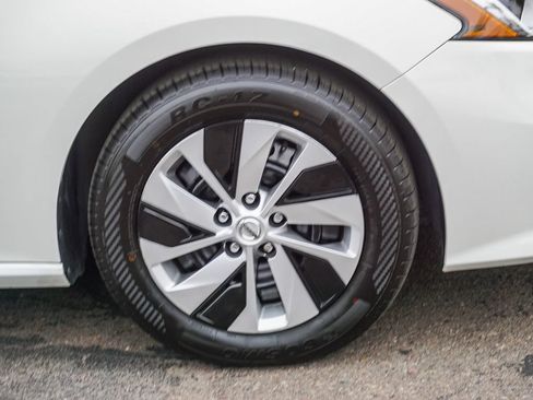 Used 2020 Nissan Altima 2.5 S FWD image 10