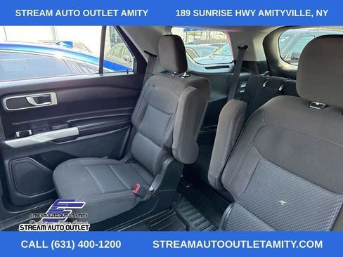 Used 2022 Ford Explorer XLT image 33
