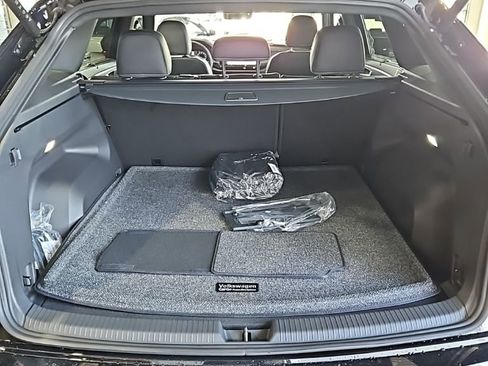 New 2026 Volkswagen Atlas Cross Sport SEL AWD/4WD image 19