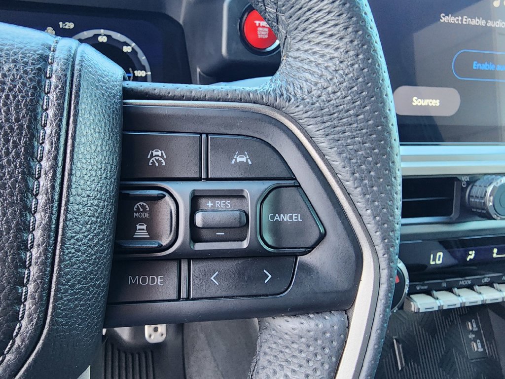 Used 2025 Toyota Tacoma TRD Sport AWD/4WD image 20