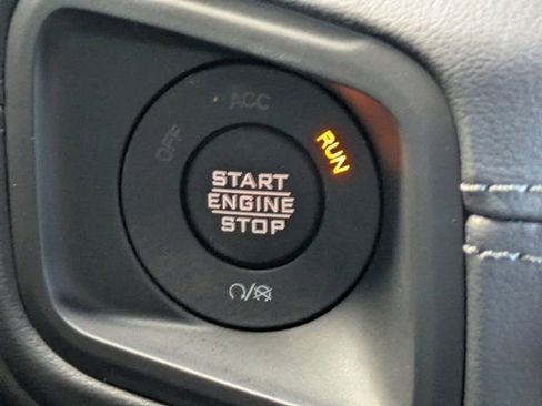Used 2026 Jeep Wrangler Unlimited Rubicon AWD/4WD image 25