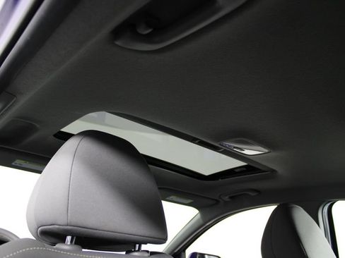 Certified 2024 Hyundai Elantra SEL w/ Convenience Package FWD image 23