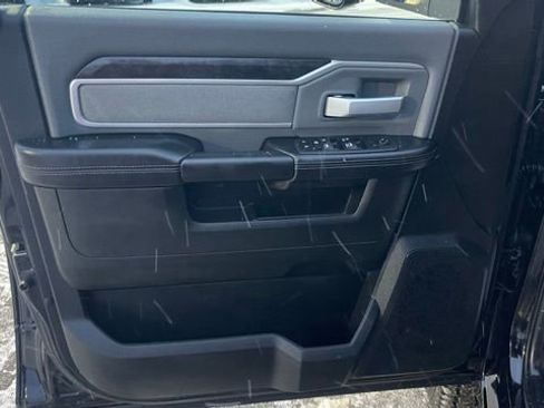 Used 2022 RAM 2500 Big Horn w/ Snow Chief Group image 11