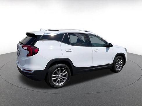 Used 2024 GMC Terrain SLT AWD/4WD image 13
