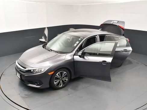 Used 2018 Honda Civic EX-T image 27