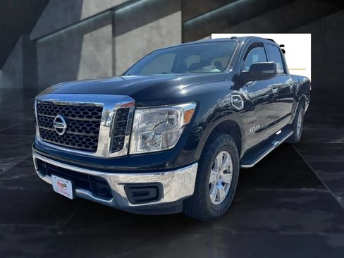 Used 2017 Nissan Titan SV AWD/4WD image 15