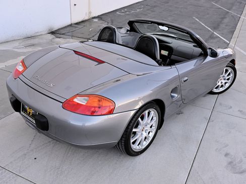 Used 2001 Porsche Boxster S RWD image 13