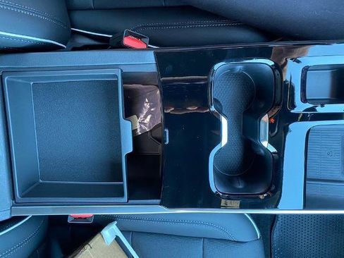 New 2026 Buick Enclave Preferred w/ Power Package image 25