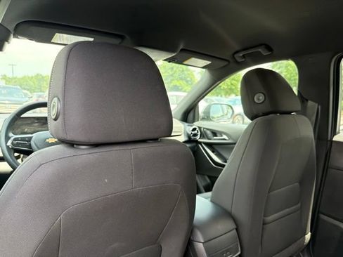 Used 2025 Chevrolet Equinox LT w/ Safety and Technology Package FWD image 25