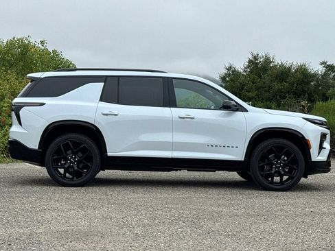 New 2026 Chevrolet Traverse RS FWD image 3