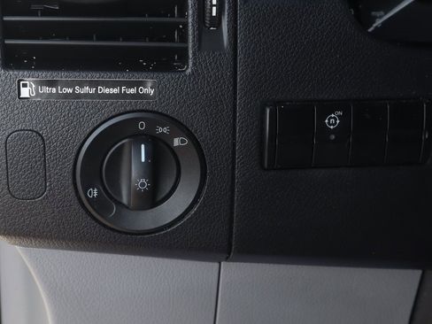 Used 2012 Mercedes-Benz Sprinter 3500 image 17