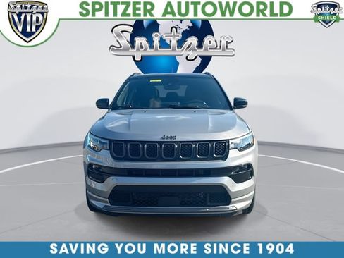 Used 2023 Jeep Compass High Altitude AWD/4WD image 3