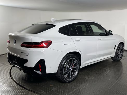 Certified 2023 BMW X4 xDrive30i w/ M Sport Package image 5