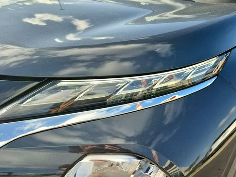Used 2025 Mitsubishi Outlander SE AWD/4WD image 18