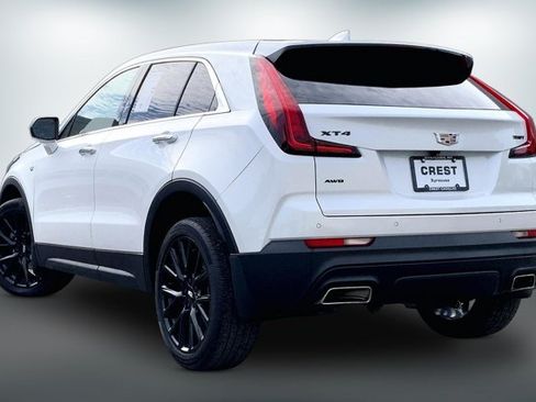 Used 2023 Cadillac XT4 Luxury w/ Cold Weather Package AWD/4WD image 10