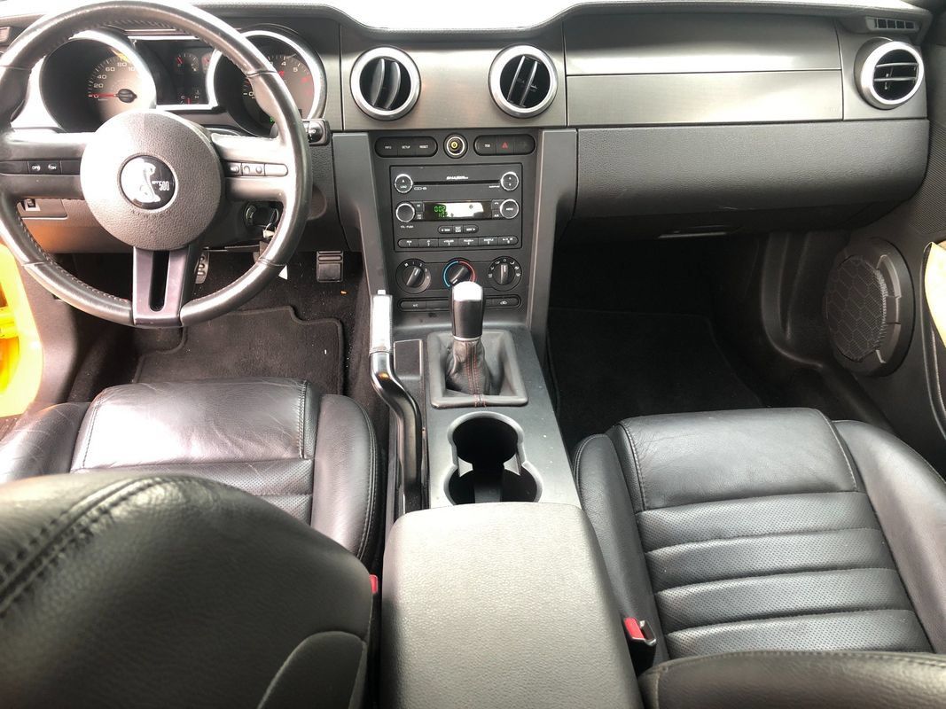 Used 2009 Ford Mustang Shelby GT500 RWD image 30