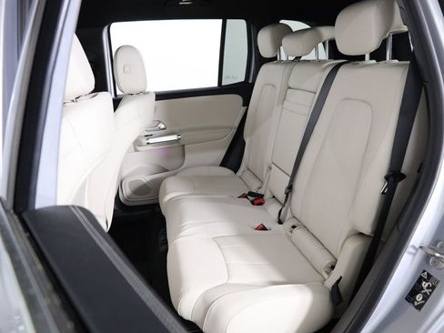 Certified 2026 Mercedes-Benz GLB 250 4MATIC image 50