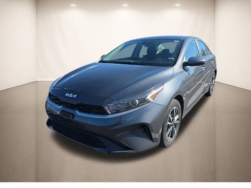 Used 2024 Kia Forte LXS image 15