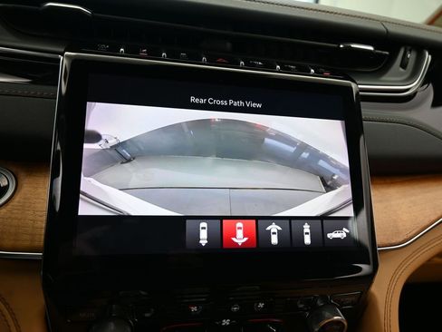 Used 2024 Jeep Grand Cherokee Summit image 22