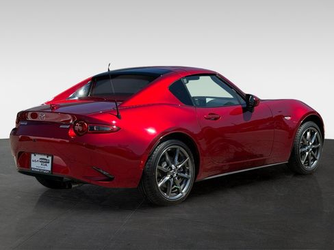 Used 2019 MAZDA MX-5 Miata RF Grand Touring RWD image 5