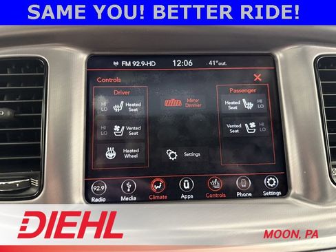 Used 2019 Dodge Charger SXT w/ Plus Group image 30