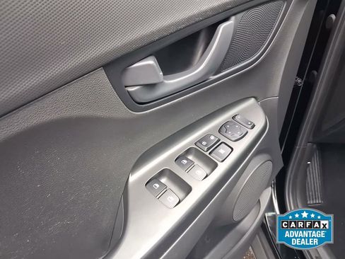 Used 2023 Hyundai Kona SEL AWD/4WD image 13