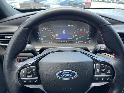 Used 2022 Ford Explorer ST-Line AWD/4WD image 17