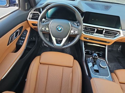 Used 2022 BMW 330e xDrive w/ Premium Package image 15